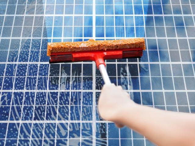 nettoyage panneaux solaires